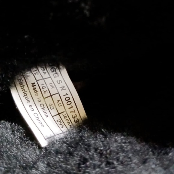 Ugg Noira Calf Boots - Picture 8 of 8